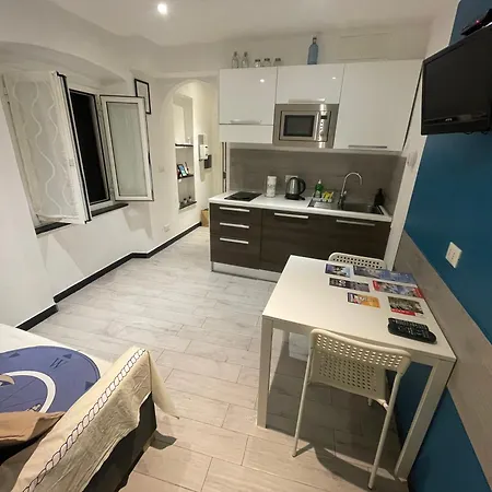 Center And Aquarium *