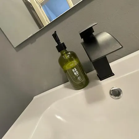 Center And Aquarium * Janov