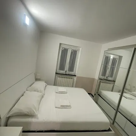 Center And Aquarium *