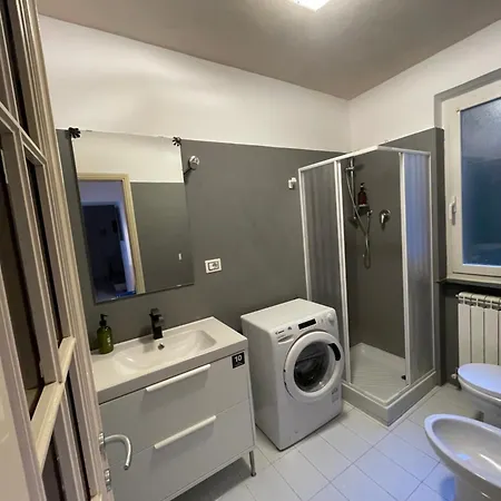 Center And Aquarium Gênes