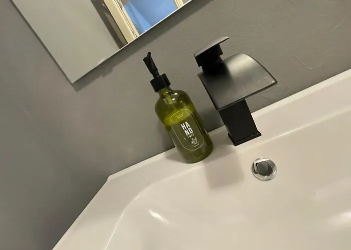 Center And Aquarium * Janov